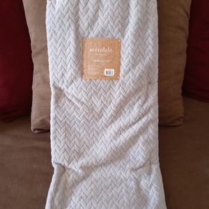 Solid Textured Throw